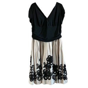 Dressbarn Collective Women's Size 18 Black and Beige Sleeveless Midi Dress